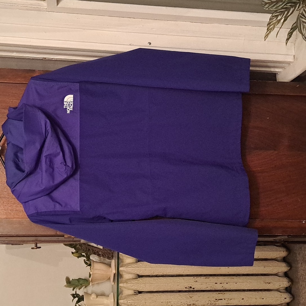 The North Face woman's size S classic two tone purple lightweight hooded jacket - Picture 5 of 5